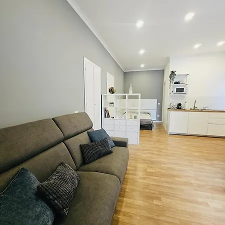 Anime Romae Apartment